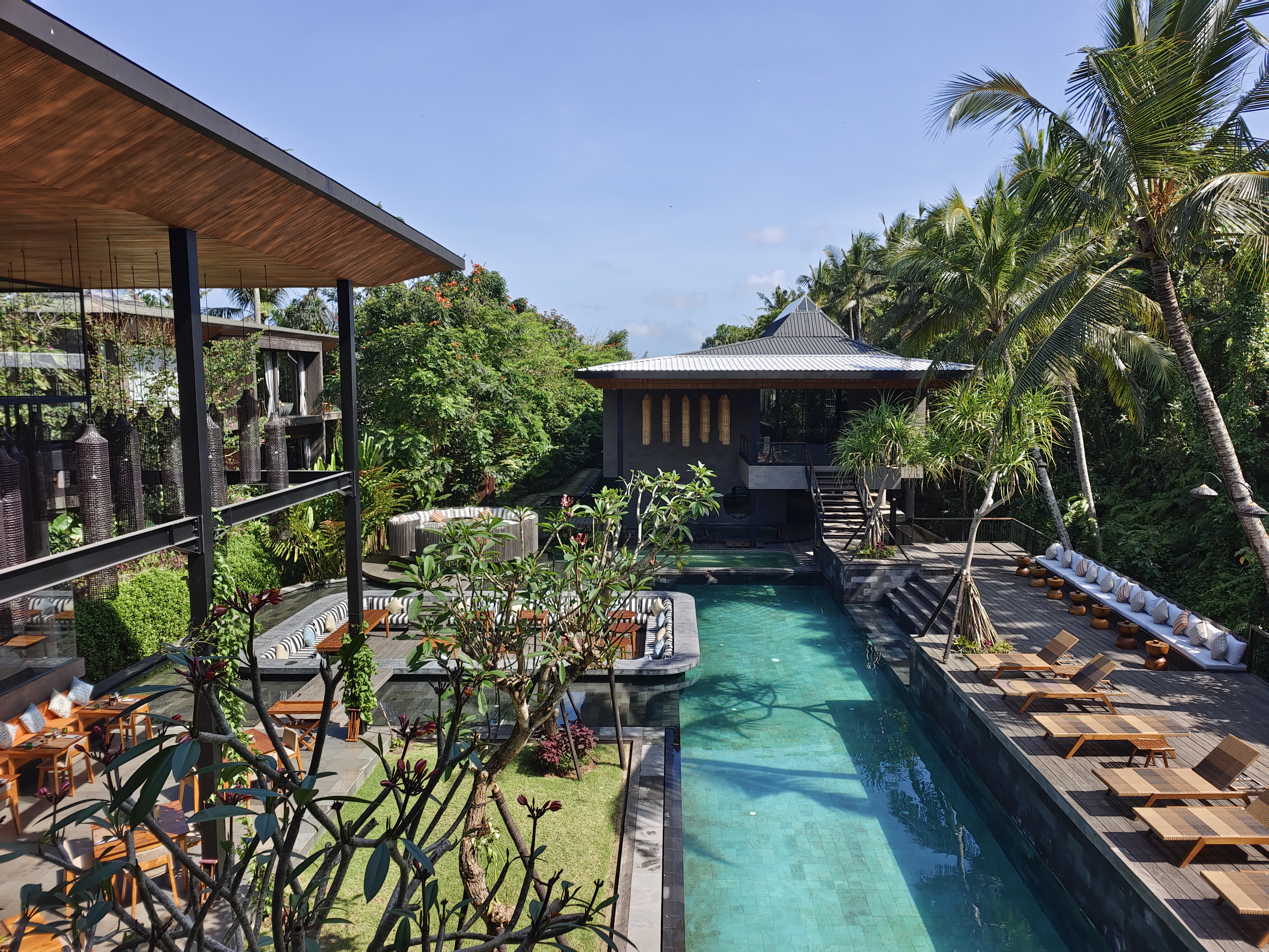 Landscape & Kolam Renang